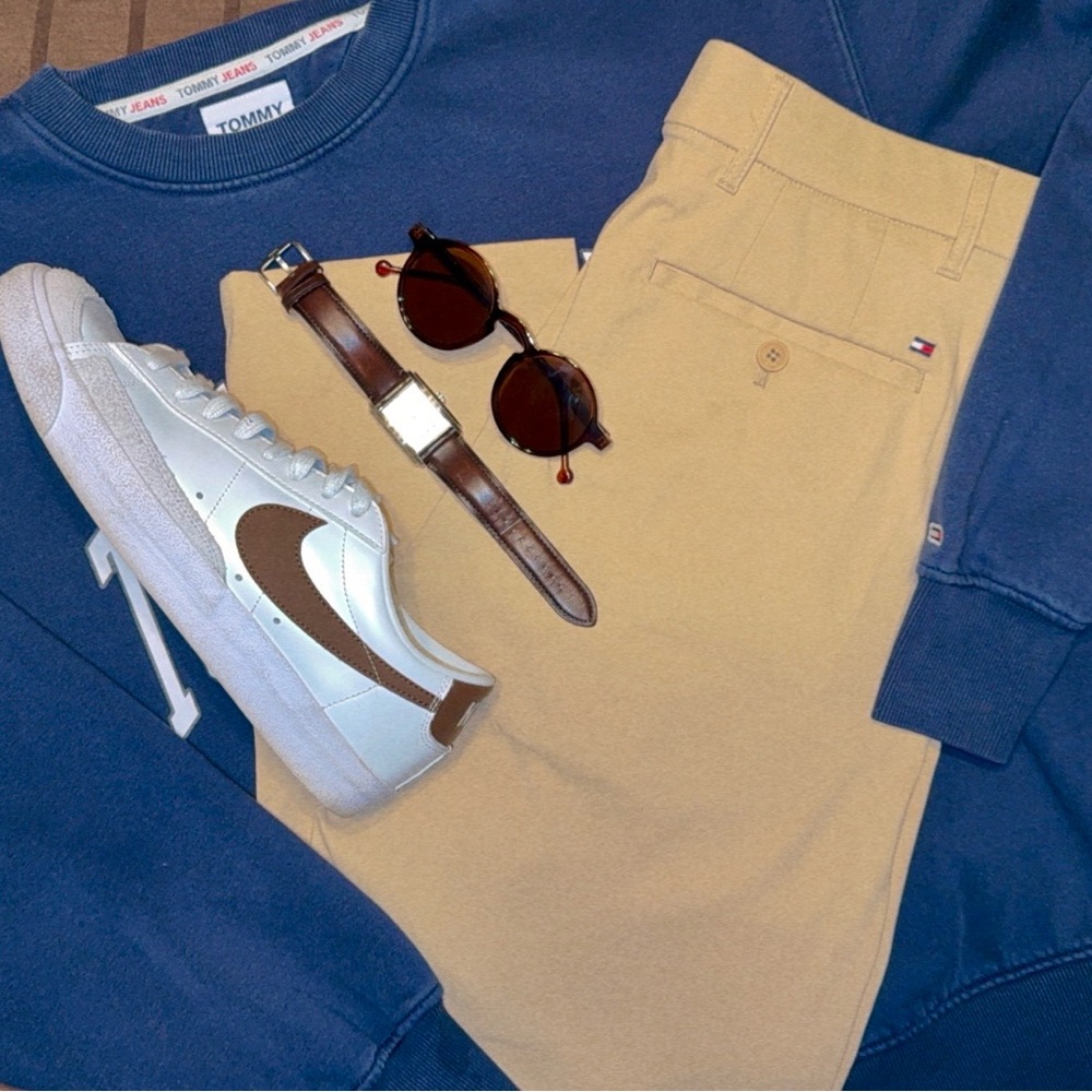 Tommy Hilfiger Men's Khaki Chinos